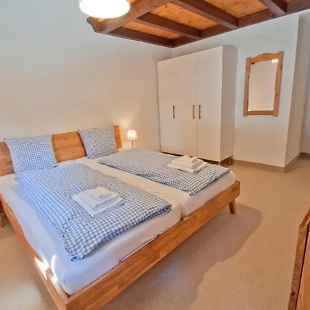 Three-bedroom Cozy In *
